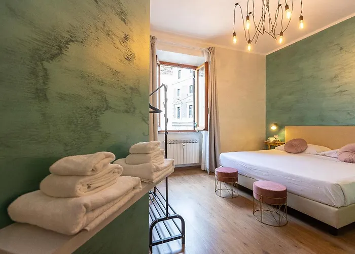 Lovely New Via Genova Appartement