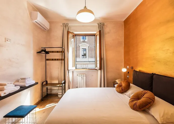 Lovely New Via Genova Appartement