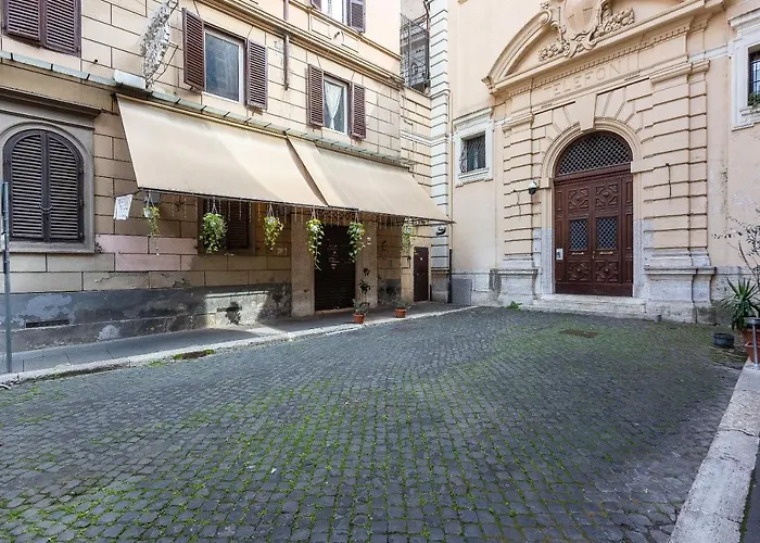 Lovely New Via Genova Appartement